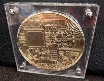 Ghana. 10 Cedis 2021 Bitcoin, 1 kilo (Sans prix de réserve)