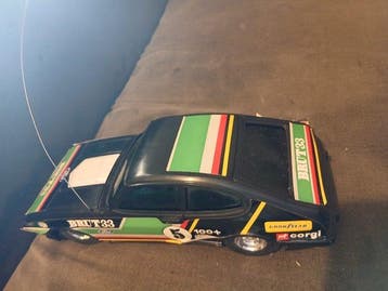 Corgi 1:24 - Voiture miniature - Ford Capri Rally (BRUT 33)