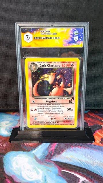 Pokémon - 1 Graded card - Charizard 4/82 Holo - Graad 7.5 -, Nieuw