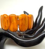 Bracelet manchette large en ambre baltique, couleur toffee.
