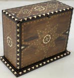 Sigarettendoos - Satijnhout - Hoogte: 17,5 cm