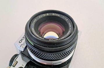 Olympus OM10 + OM Zuiko Auto-S 1,8/50mm + manual adapter +