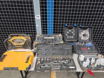 (7x) werfradios en handgereedschap Dewalt,..., Doe-het-zelf en Bouw, Nieuw