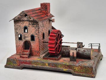 Doll & Cie - Speelgoed Antikes Blechspielzeug – Wassermühle