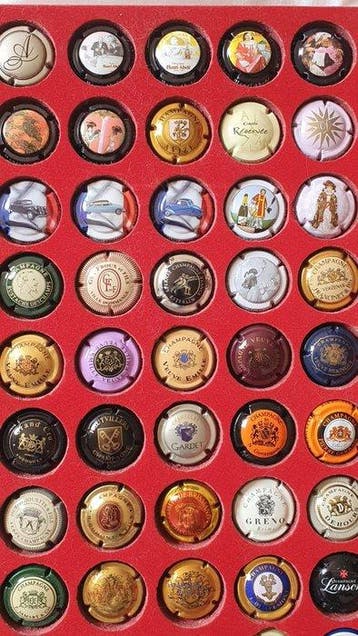 Collectie champagnecapsules - capsules van champagne