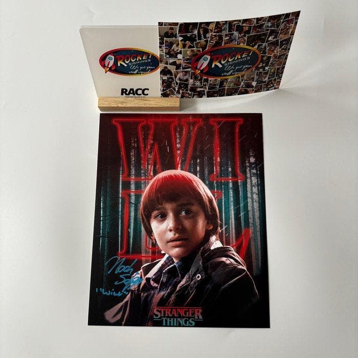 Stranger Things - Signed by Noah Schnapp, Collections, Cinéma & Télévision