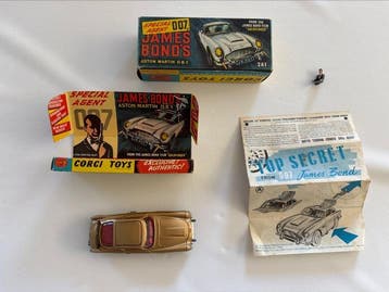 Corgi 1:43 - Voiture miniature - Aston Martin DB5 James Bond, Hobby & Loisirs créatifs