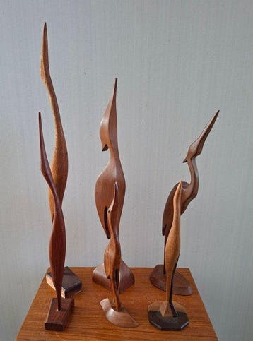 Figurine - Six oiseaux en bois de teck des années 60