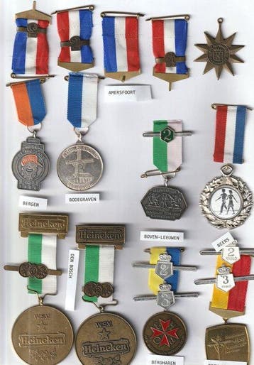 Wandelmars medailles 30-40-50 km wandelen, meest GELDERLAND, Nieuw