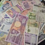 Monde. - 150 Banknotes - Various Dates (Sans prix de, Timbres & Monnaies, Billets de banque | Europe | Billets non-euro