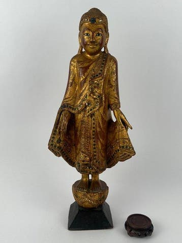 A Mandalay Buddha statue - Figure - Myanmar/Birmanie (Sans