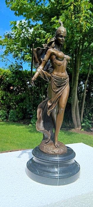 naar milo - sculptuur, Mythologisch beeld Griekse godin