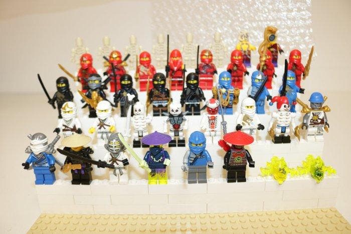 Lego Minifiguur - Ninjago - LEGO® Ninjago 40 minifigures, Kinderen en Baby's, Speelgoed | Duplo en Lego