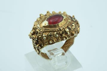 Ring - 18 karaat Geel goud Robijn, Nieuw