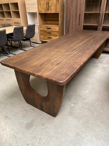 Handai eettafel, walnut (nieuw, A-keuze), Nieuw, Overige houtsoorten