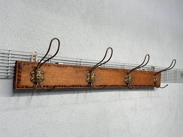 Antieke baardman kapstok – hout met messingkleurige
