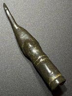 Renaissance Bronze Stylo en bon état, joliment orné, avec