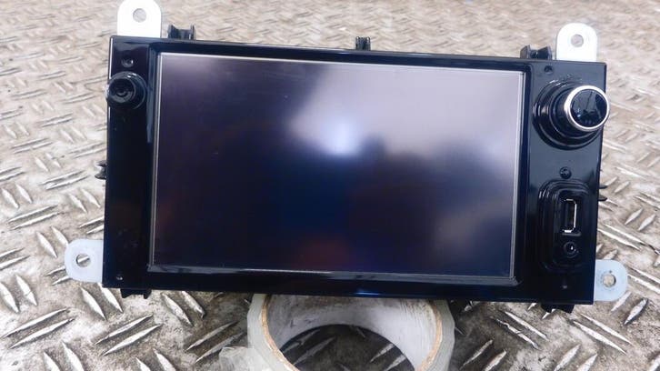 Renault Clio IV Captur radio CD navigatie 281158826R, Auto-onderdelen, Elektronica en Kabels, Gebruikt, Verzenden