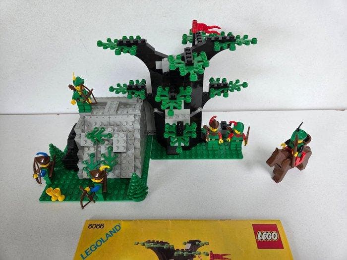 Lego Set - 6066 - Forestmen - LEGO 6066 Camouflaged Outpost, Enfants & Bébés, Jouets | Duplo & Lego