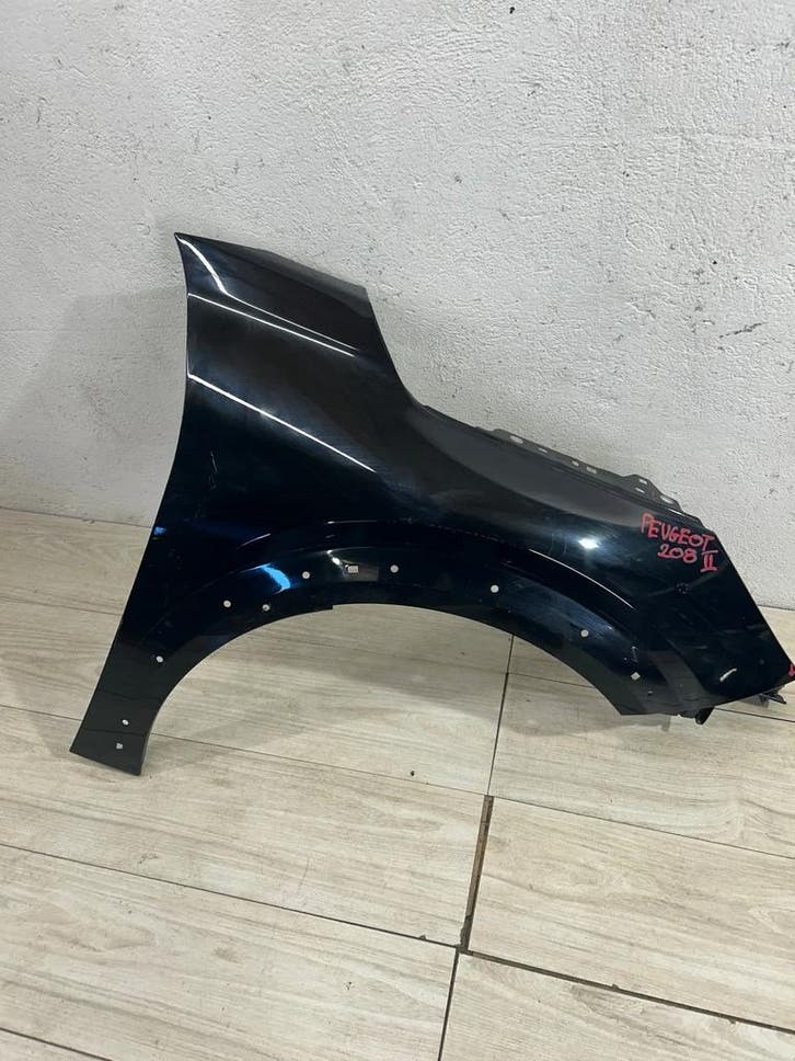 Peugeot 208 II GT rechter voorste spatbord, Auto-onderdelen, Carrosserie, Gebruikt, Verzenden