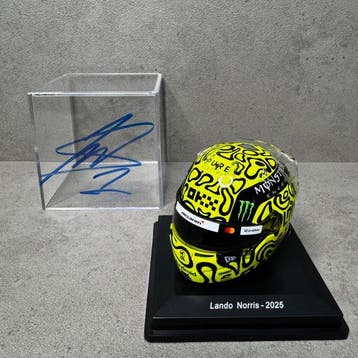Mclaren - Lando Norris - 2025 helmet - 2025 - Helm op schaal, Verzamelen, Nieuw