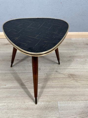Table dappoint - Bois, Laiton - Table triangulaire vintage
