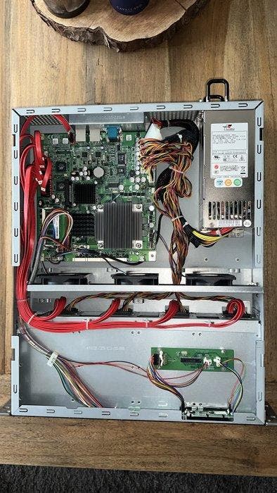 QNAP 1U rackmount server - Computer (8), Games en Spelcomputers, Spelcomputers | Overige Accessoires