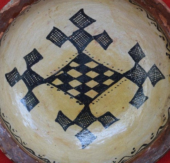 Pot - Oude Berber-Kabyle aardewerk - Taghza of Taghzit, Antiek en Kunst, Kunst | Niet-Westerse kunst