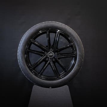 19 inch velgen Audi A5 Zomerbanden 245/40/19  Origineel, Autos : Pièces & Accessoires, Pneus & Jantes, Ophalen of Verzenden, Banden en Velgen