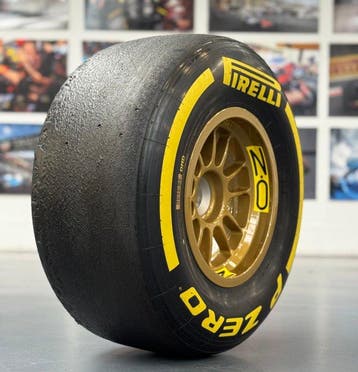 Wiel compleet met band - Formule 1 - Pirelli - O.Z *** NO, Collections