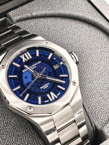 Baume & Mercier - Riviera Blue Dial Automatic 5 Days 42mm -, Nieuw