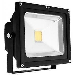 20W LED Schijnwerper - Warm Wit -1400 lumen - IP65, Tuin en Terras, Verzenden, Nieuw