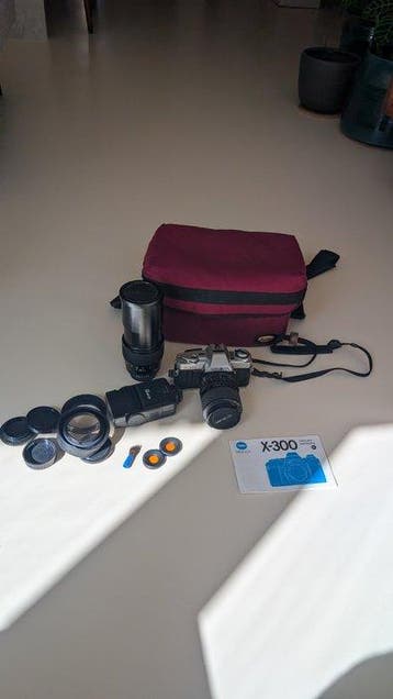 Minolta X-300 + MC Tele Rokkor-QF 3,5/200mm + acc. | Analoge, Nieuw