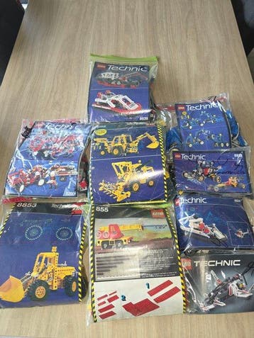 Lego Set - Technic - RARE Vintage LEGO Technic Lot (9 Sets)
