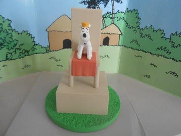 Moulinsart - Tintin - 1 - Scène cube - Milou trône