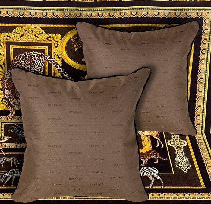 Bulgari - Nieuwe set van twee - Kussen, Antiquités & Art, Tapis & Textile