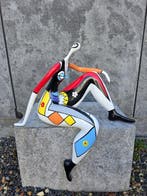 Sculpture, Sitting lady - pop art sculpture - 60 cm - fibre