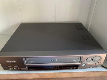AKAI VHS Intelligent-HQ Hi-Fi VCR - 6 head VS-G796EO-D