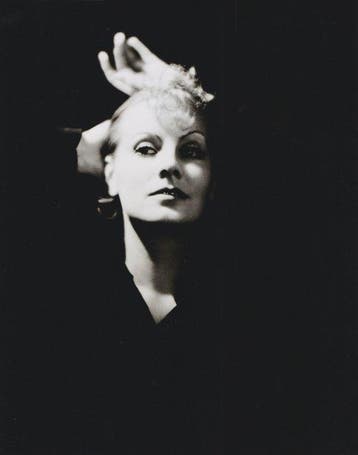 Clarence Sinclair Bull - Greta Garbo The Kiss 1929