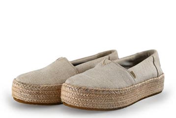 Toms Espadrilles in maat 38 Beige, Kleding | Dames, Espadrilles, Verzenden, Beige, Zo goed als nieuw