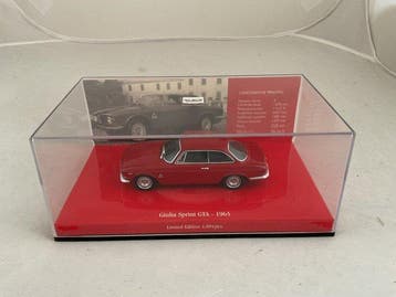 Minichamps, M4, IXO 1:43 - Modelauto (3) - Giulia Sprint GTA, Nieuw