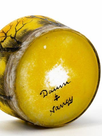 Daum - Vaas - Polychroom cameo-glas - Zoutstel in een mand