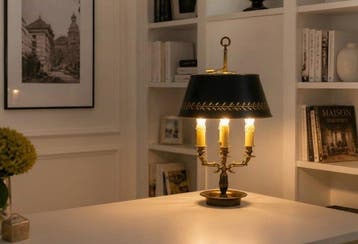 Bouilotte lamp - Style Empire - 3 Zwanenkoppen - Brons