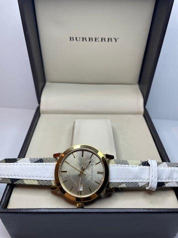 Burberry - Unknown - Zonder minimumprijs - Dames - 2000-2010, Nieuw