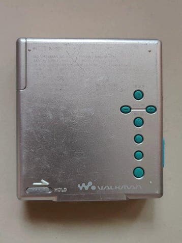 Sony - MZ-E620 Portable MiniDisc Player Walkman