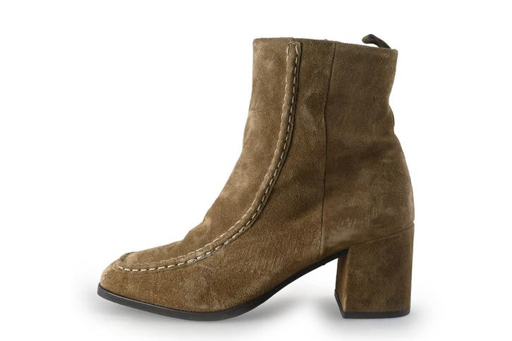 Ebl Enkellaarzen in maat 39 Beige, Kleding | Dames, Schoenen, Beige, Zo goed als nieuw, Lage of Enkellaarzen, Verzenden
