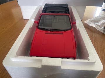 Otto Mobile 1:12 - Modelauto - Volkswagen Golf Cabriolet MK1