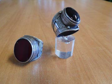 2 handgemaakte Turkestan (Tekke) ringen) - Zilver -
