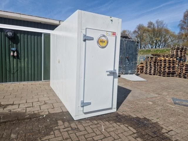 Koelcel 106 x 316 x 226 cm, Zakelijke goederen, Horeca | Keukenapparatuur, Gebruikt, Koelen en Vriezen