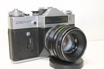 KMZ Zenit-E + Valdai Helios-44-2 2/58mm - M42 | Single lens, Nieuw
